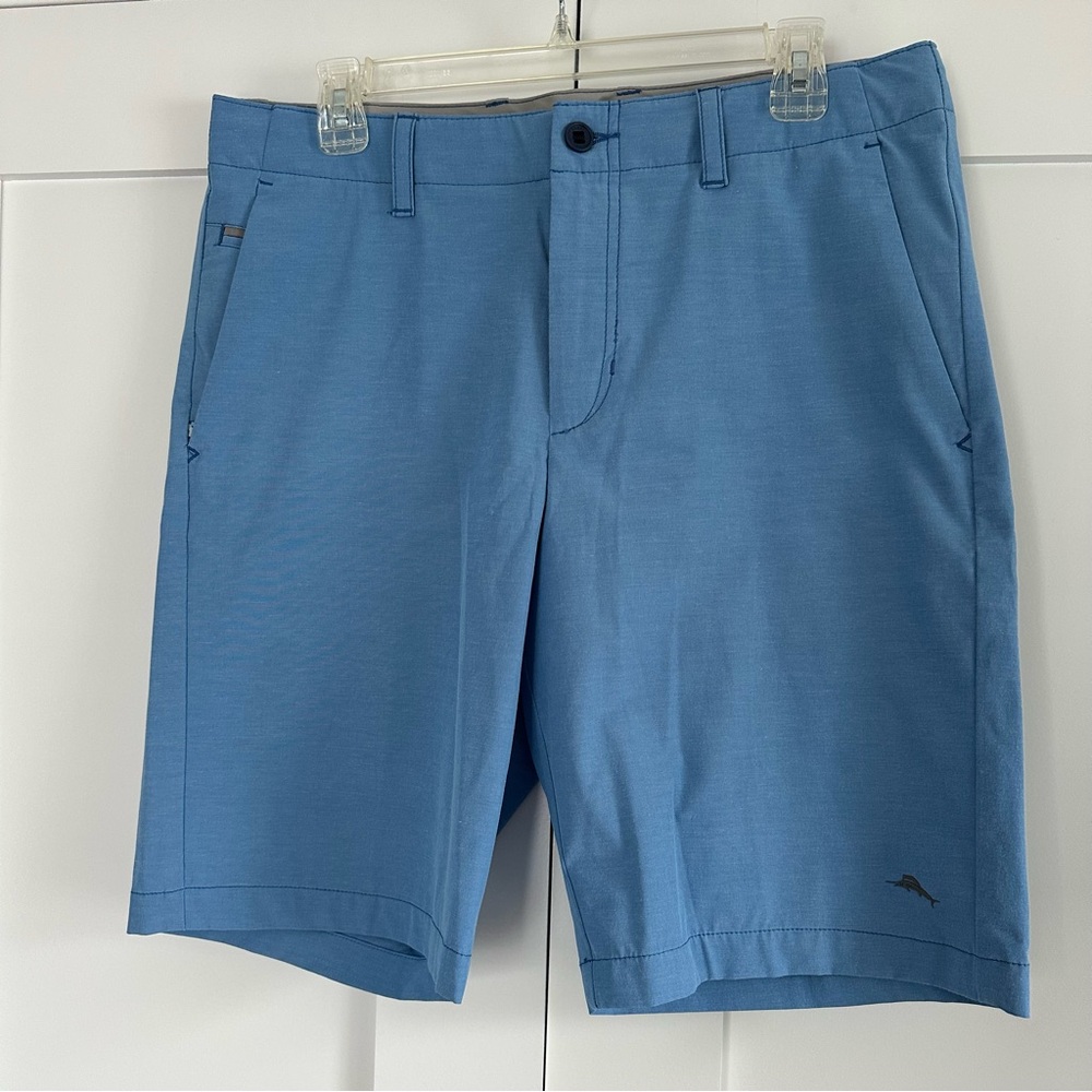 Like New! Men’s Tommy Bahama Sky Blue Flat Front Shorts - Picture 2 of 5